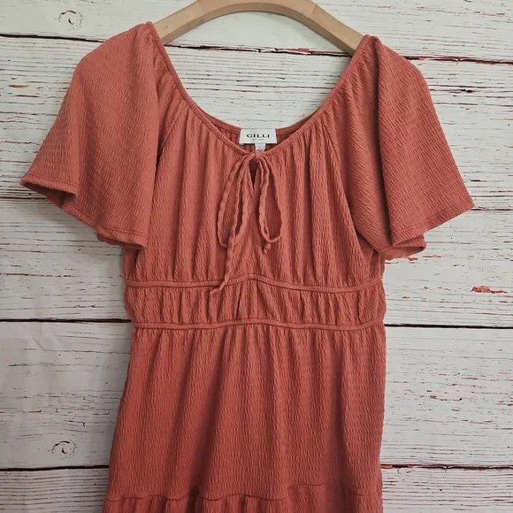 Gilli Dress - Picture 13 of 17